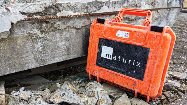 Maturix_dirty_Header